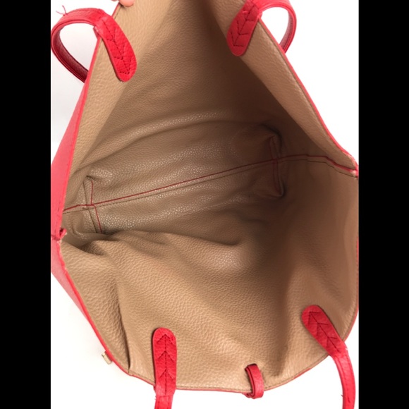 BCBG Reversible Red/ Tan Paris Tote Bag - Picture 5 of 9